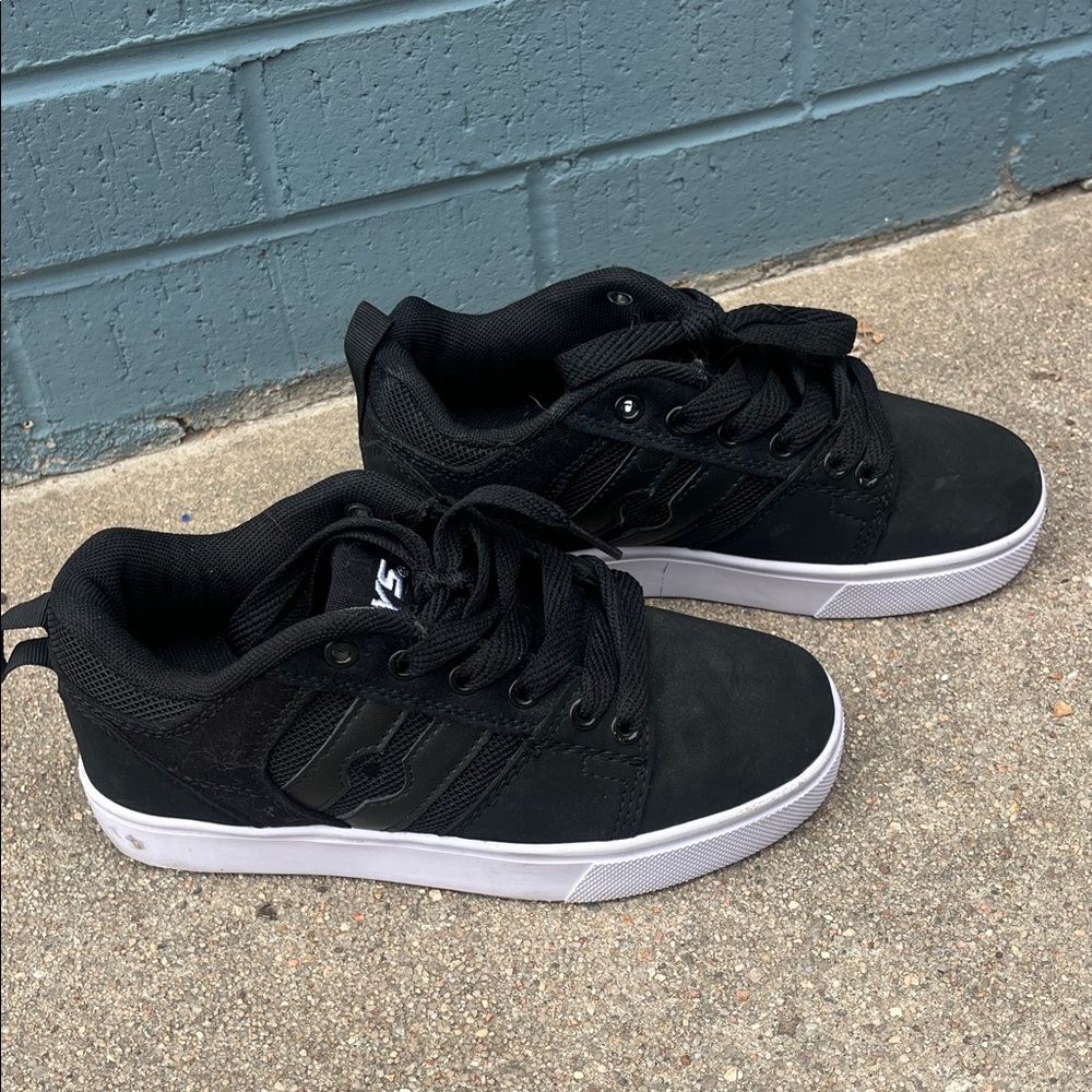 Heelys Black and White Kids Sneakers
